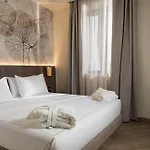 Just Hotel