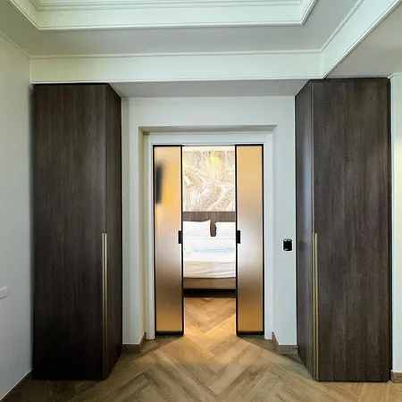 Just Hotel