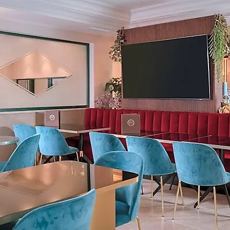 Hotell Just Saronno