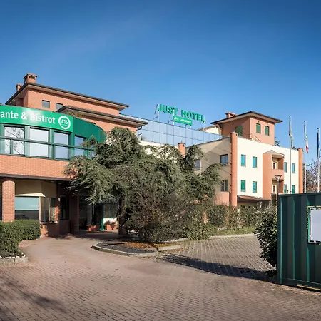 Just Saronno