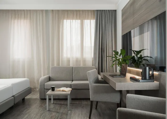 Hotel Just 4*