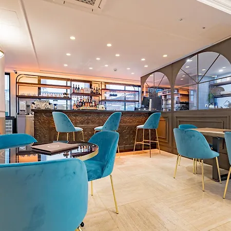 Just 4* Саронно